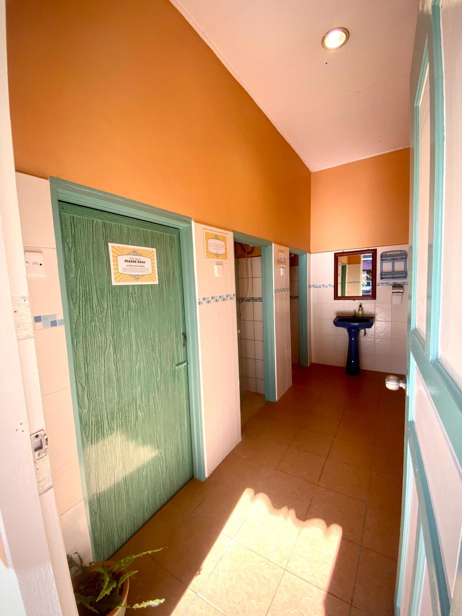 Soluna Guest House Пантай Ченанг Екстериор снимка