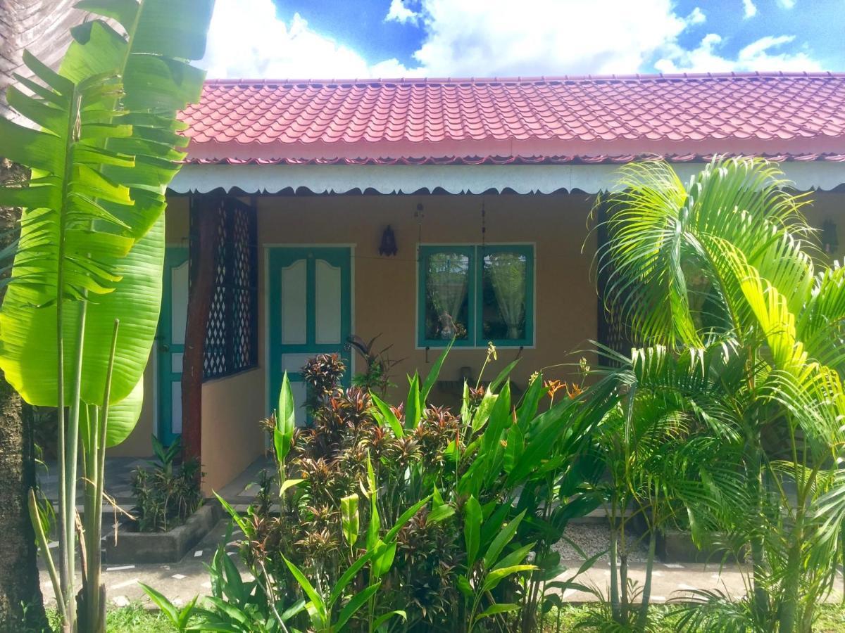 Soluna Guest House Пантай Ченанг Екстериор снимка