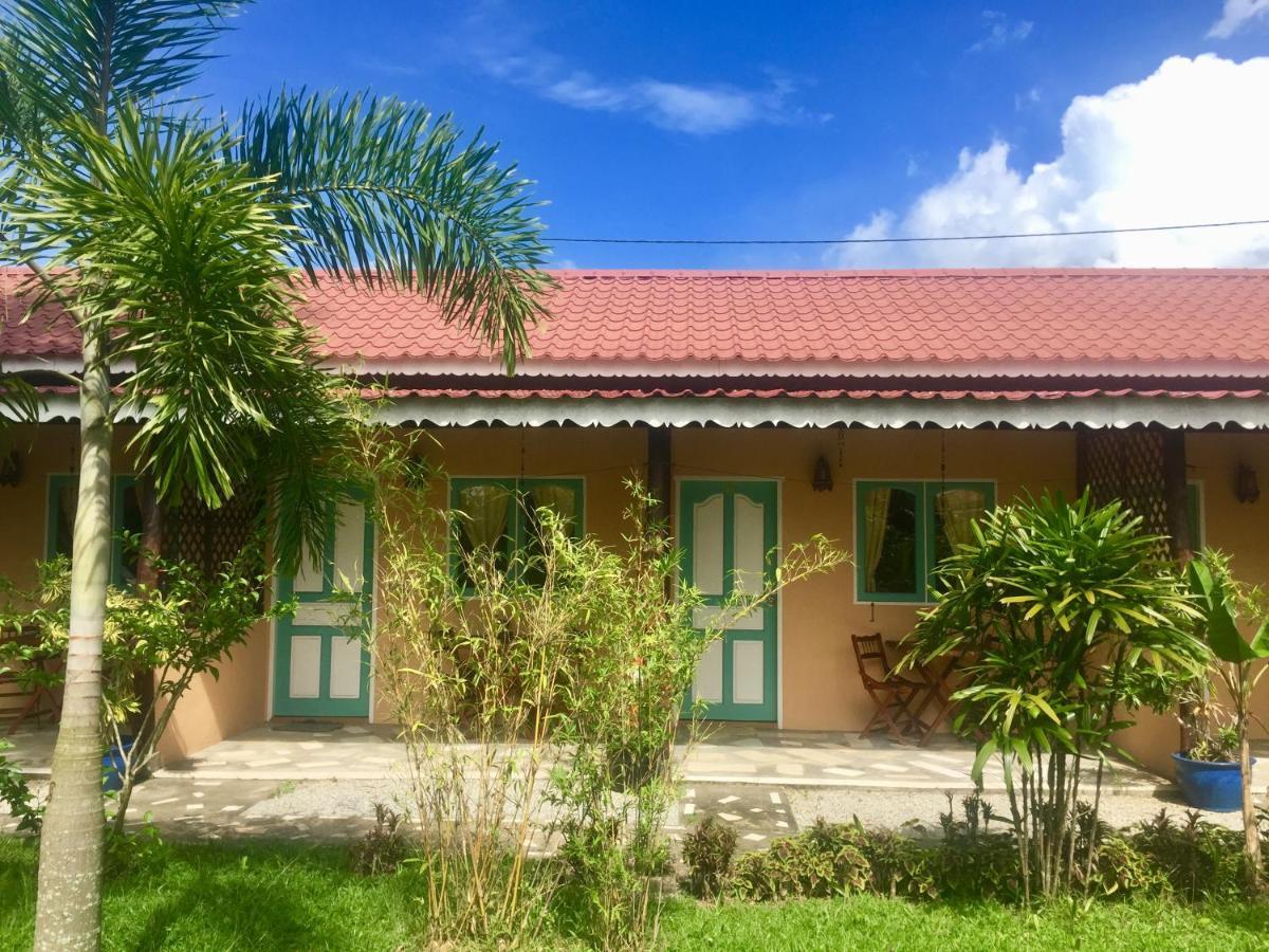 Soluna Guest House Пантай Ченанг Екстериор снимка