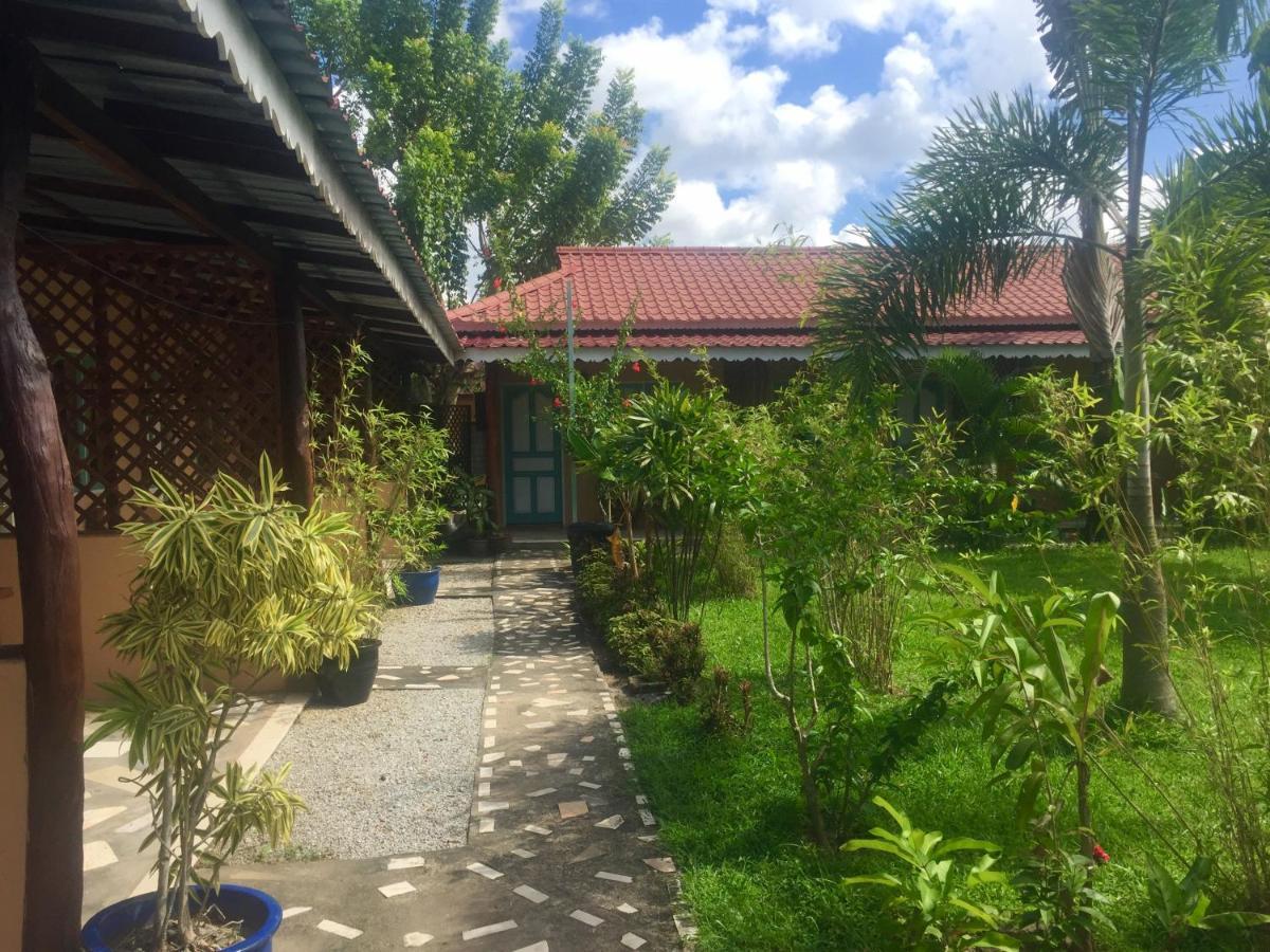 Soluna Guest House Пантай Ченанг Екстериор снимка